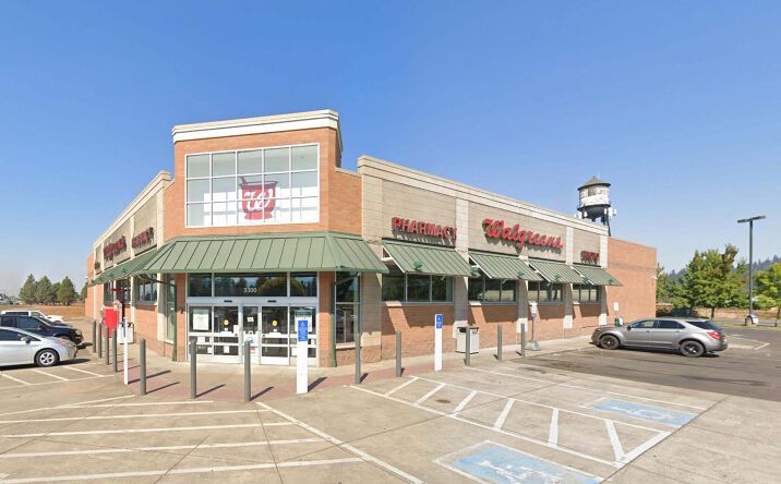 Pictures of Retail property located at 3300 Burdell Blvd, Lebanon, OR 97355 for sales - image #1