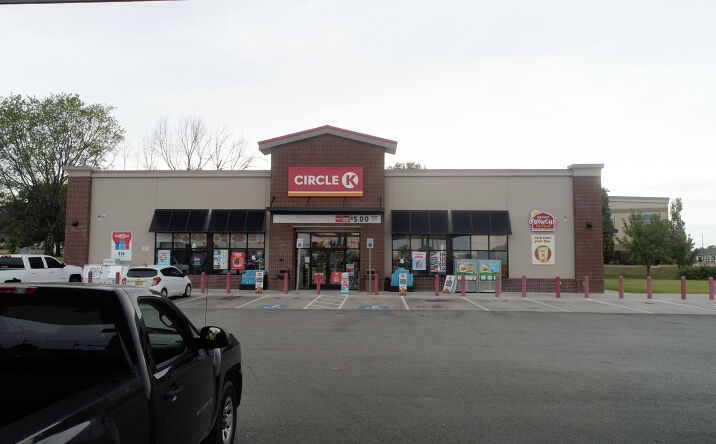 Pictures of Retail property located at 4101 Brooken Hill Dr, Fort Smith, AR 72908 for sales - image #1