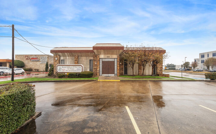 Pictures of Office property located at 402 Blossom St, Webster, TX 77598 for sales - image #1