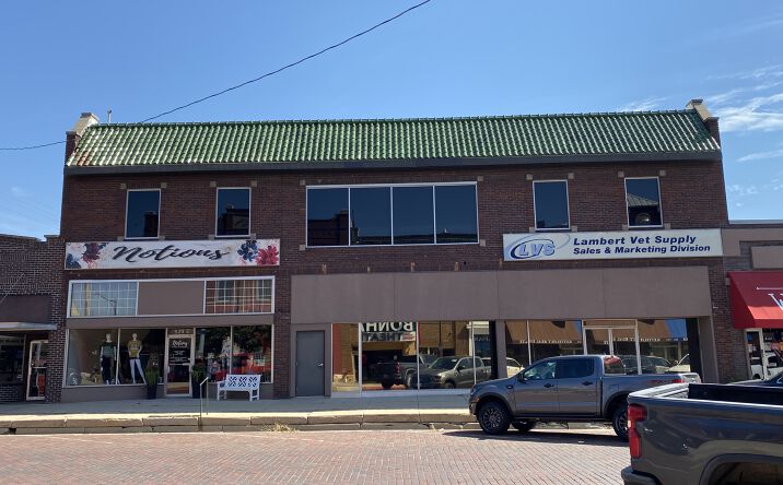 Pictures of Retail property located at 520 E St, Fairbury, NE 68352 for sales - image #1