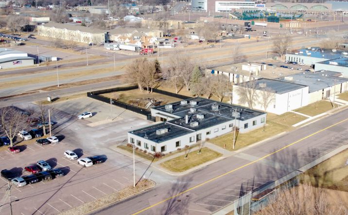 Pictures of Office property located at 711 N Lake Ave, Sioux Falls, SD 57104 for sales - image #1