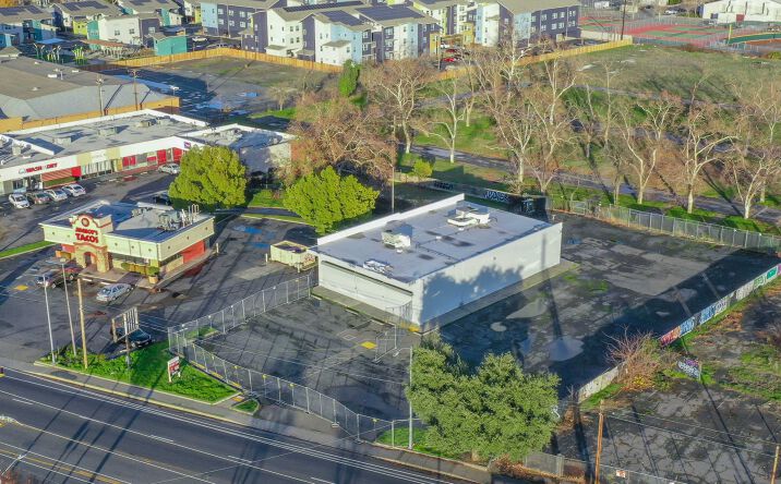 Pictures of Retail, Mixed Use property located at 5095 Stockton Blvd, Sacramento, CA 95820 for sales - image #1