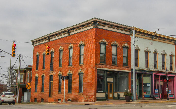 Pictures of Retail property located at 2 N Main Street, Three Rivers, MI 49093 for sales - image #1