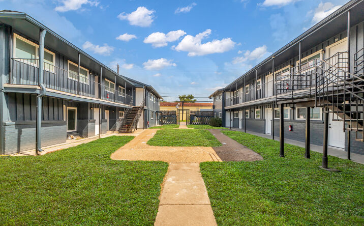 Pictures of Multifamily property located at 4706 Yellowstone Blvd, Houston, TX 77021 for sales - image #1