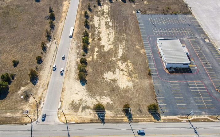 Pictures of Land property located at 502 W Elms Road, Killeen, TX 76542 for sales - image #1