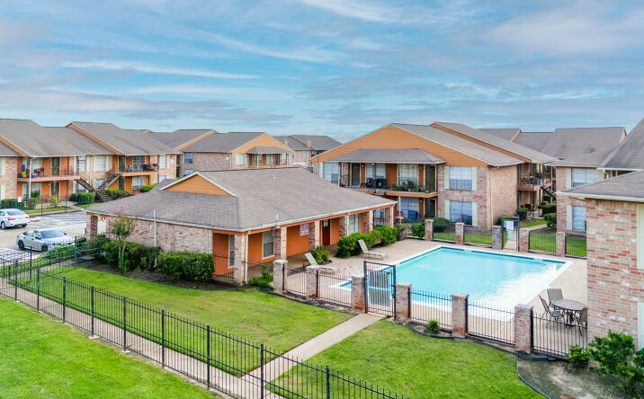 Pictures of Multifamily property located at 22820 Imperial Valley Dr, Houston, TX 77073 for sales - image #1