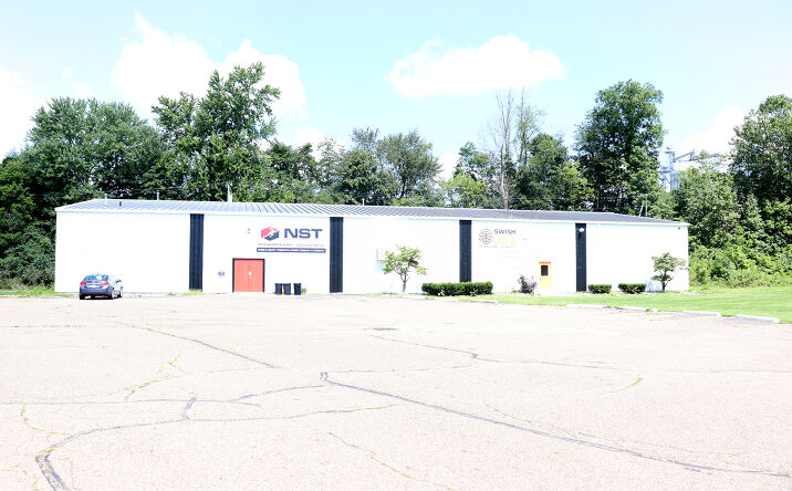 Pictures of Industrial property located at 1127 Front Ave SW, New Philadelphia, OH 44663 for sales - image #1