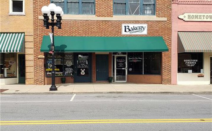 Pictures of Retail property located at 120 W Main St, Union, SC 29379 for sales - image #1