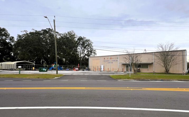 Pictures of Retail property located at NE, Trenton, FL 32693 for sales - image #1