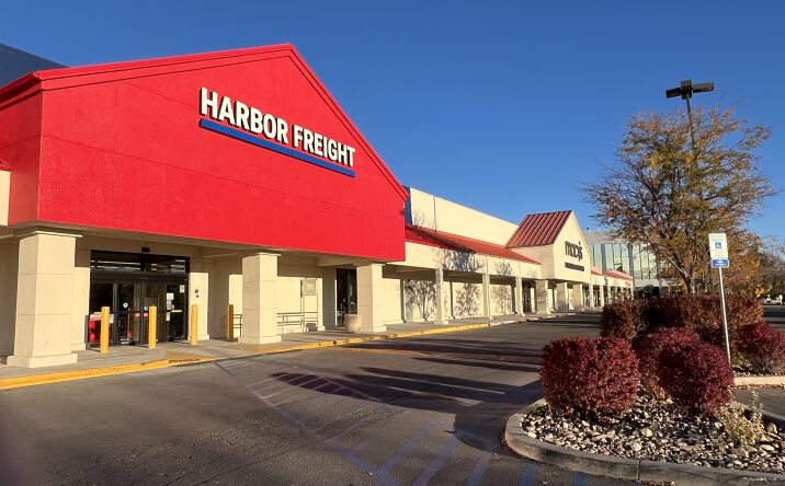 Pictures of Retail property located at 6011-6013 S Virginia St, Reno, NV 89502 for sales - image #1