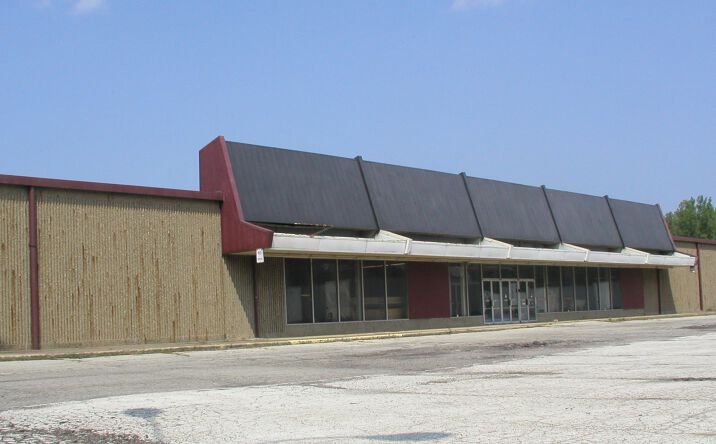 Pictures of Mixed Use property located at 4941 N Ridge Rd W, Ashtabula, OH 44004 for sales - image #1