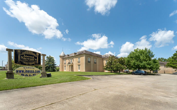 Pictures of Industrial, Office, Retail property located at 5330 Bluebonnet Blvd, Baton Rouge, LA 70809 for sales - image #1