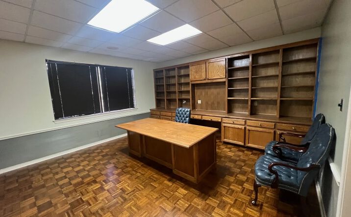 Pictures of Office property located at 1519 E Front St, Tyler, TX 75702 for sales - image #1