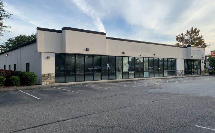 Pictures of Office, Retail property located at 5601 Market St, Wilmington, NC 28405 for sales - image #1
