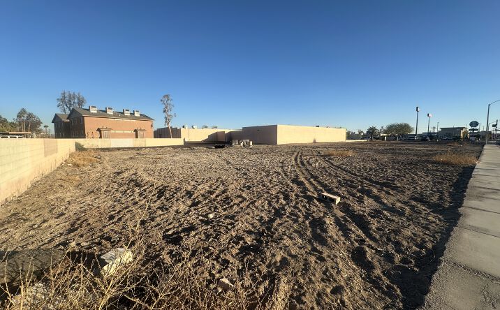 Pictures of Land property located at 160 N Lovekin Blvd, Blythe, CA 92225 for sales - image #1