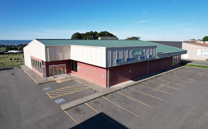 Pictures of Mixed Use, Office, Retail property located at 29670 Ellensburg Ave, Gold Beach, OR 97444 for sales - image #1