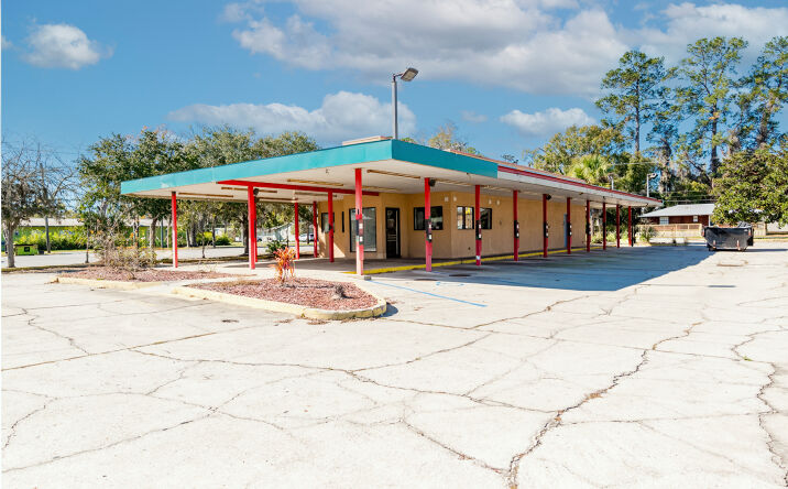 Pictures of Retail property located at 825 N Temple Ave, Starke, FL 32091 for sales - image #1