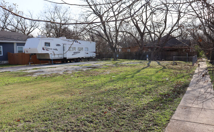 Pictures of Land, Mobile Home Park property located at 502 E Navarro St, Mart, TX 76664 for sales - image #1