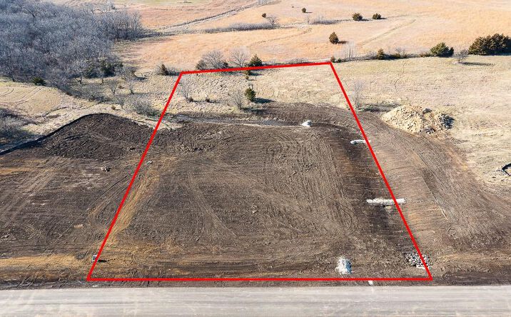 Pictures of Land property located at Lot 6 235th Street, Tonganoxie, KS 66086 for sales - image #1
