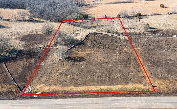 Pictures of Land property located at Lot 7 235th Street, Tonganoxie, KS 66086 for sales - image #1
