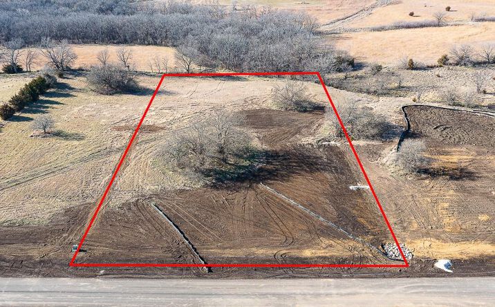 Pictures of Land property located at Lot 8 235th Street, Tonganoxie, KS 66086 for sales - image #1