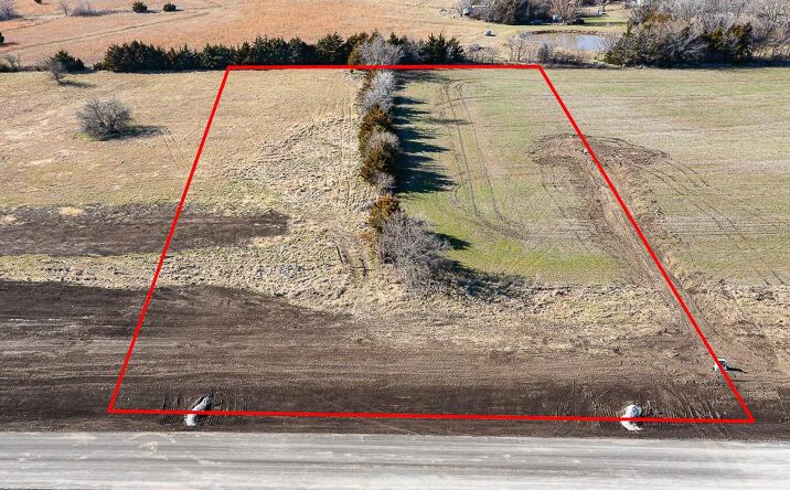 Pictures of Land property located at Lot 3 235th Street, Tonganoxie, KS 66086 for sales - image #1