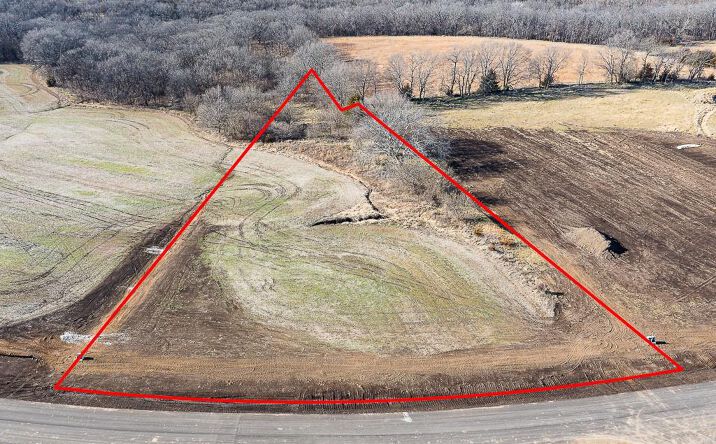 Pictures of Land property located at Lot 13 235th Street, Tonganoxie, KS 66086 for sales - image #1