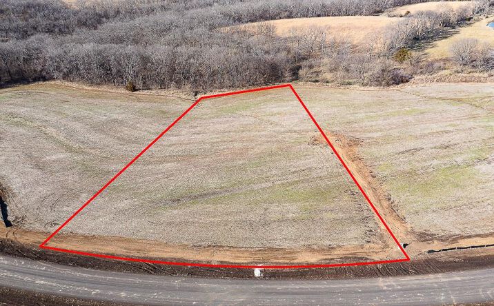 Pictures of Land property located at Lot 15 235th Street, Tonganoxie, KS 66086 for sales - image #1