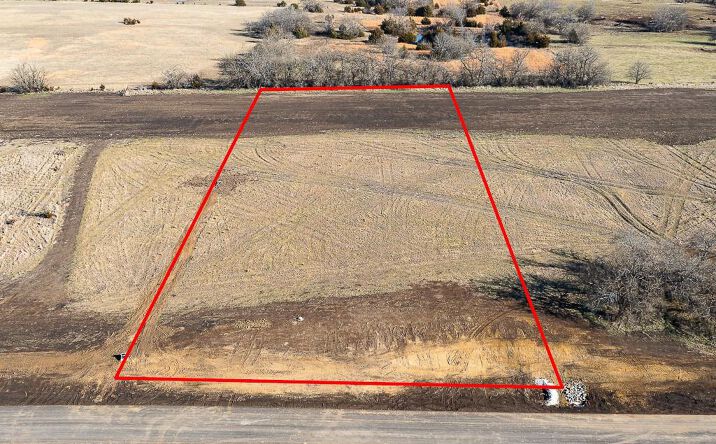 Pictures of Land property located at Lot 29 235th Street, Tonganoxie, KS 66086 for sales - image #1