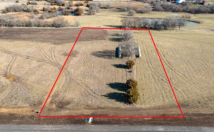Pictures of Land property located at Lot 27 235th Street, Tonganoxie, KS 66086 for sales - image #1