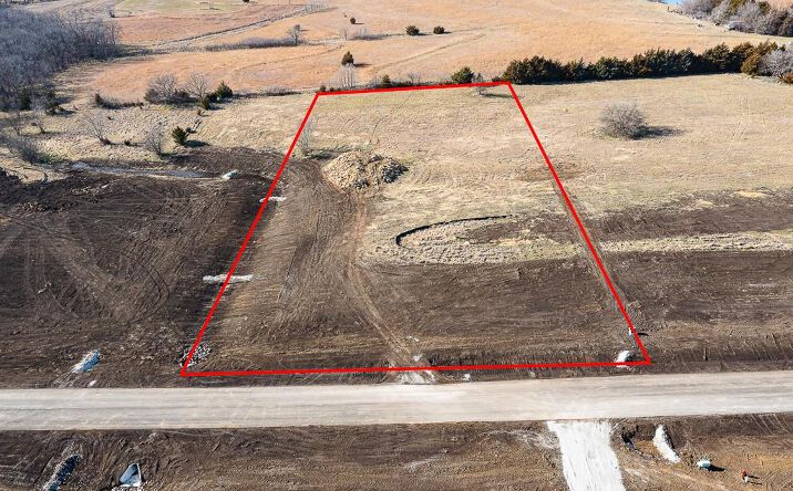 Pictures of Land property located at Lot 5 235th Street, Tonganoxie, KS 66086 for sales - image #1