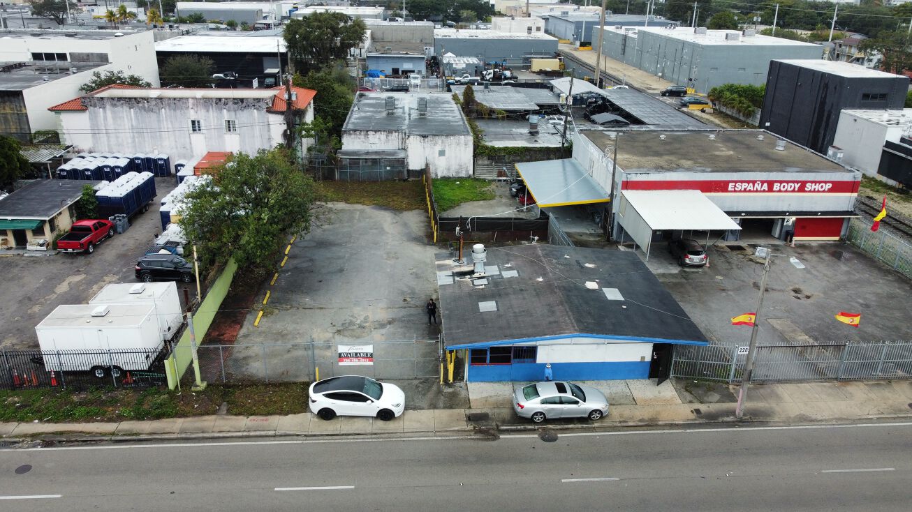 2200-nw-22nd-ave-miami-fl-33142-crexi