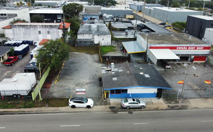 Pictures of Industrial, Retail property located at 2200 NW 22nd Ave, Miami, FL 33142 for sales - image #1