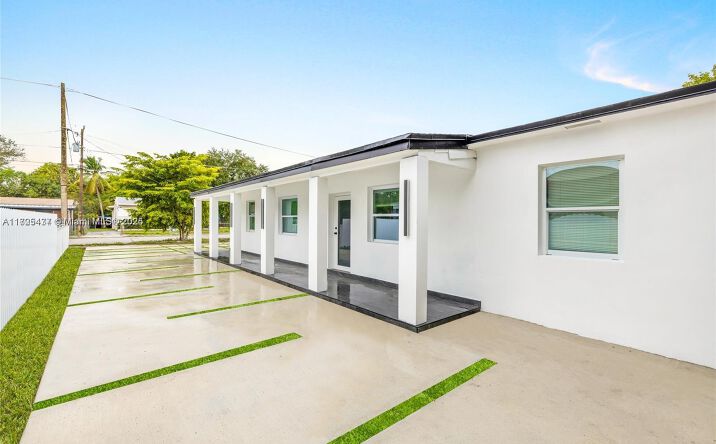 Pictures of Multifamily property located at 5511 NW 5th Ct, Miami, FL 33127 for sales - image #1