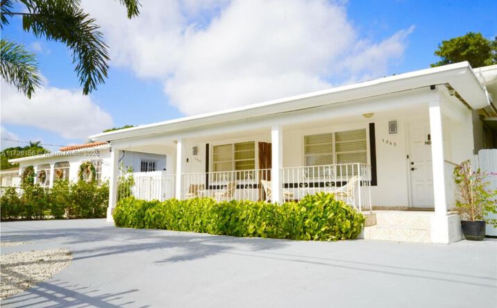 Pictures of Multifamily property located at 1945 NW 33rd St, Miami, FL 33142 for sales - image #1