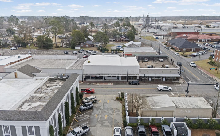 Pictures of Business for Sale property located at 434 W 12th St, Alma, GA 31510 for sales - image #1
