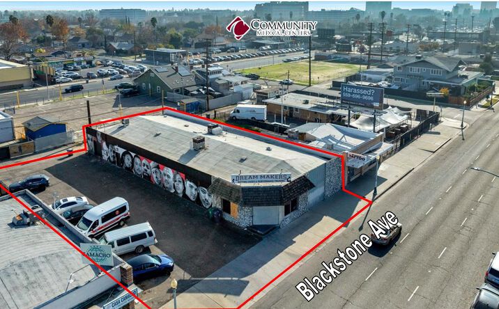 Pictures of Retail property located at 426 N Blackstone Ave, Fresno, CA 93701 for sales - image #1