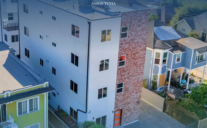 Pictures of Multifamily property located at 2260 W 15th St, Los Angeles, CA 90006 for sales - image #1
