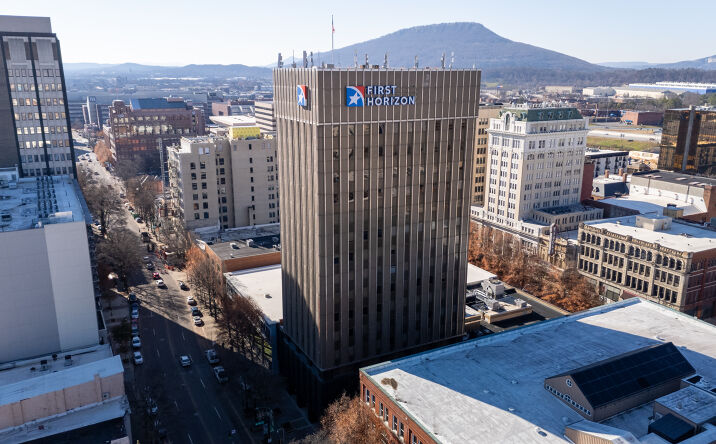 Pictures of Office property located at 701 Market St, Chattanooga, TN 37402 for sales - image #1