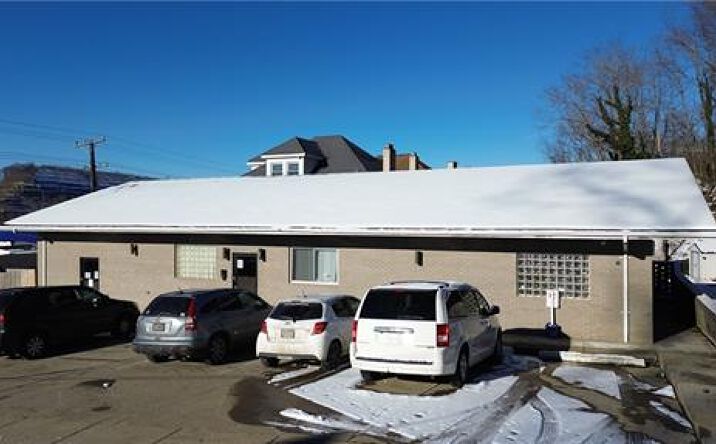 Pictures of Retail property located at 400 Commerce St, Wellsburg, WV 26070 for sales - image #1