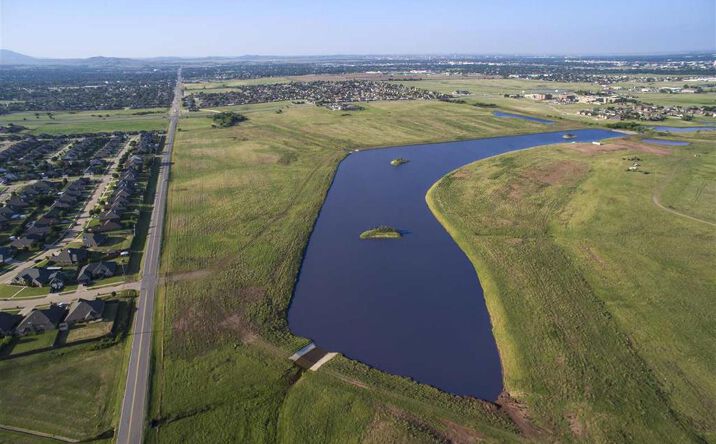 Pictures of Land property located at SW Oakmont Blvd, Lawton, OK 73505 for sales - image #1