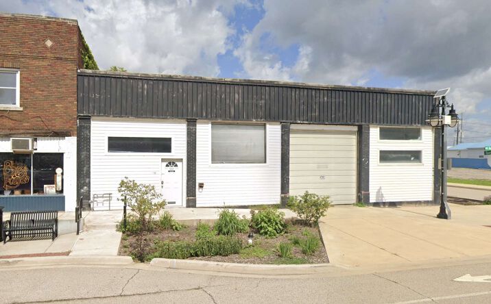 Pictures of Retail, Office, Industrial property located at 1201 SW Adams St, Peoria, IL 61602 for sales - image #1
