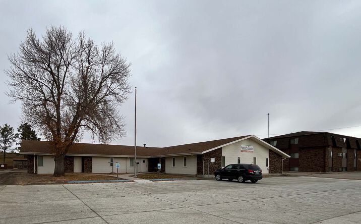 Pictures of Retail, Special Purpose property located at 802 Boundary St NW, Mandan, ND 58554 for sales - image #1