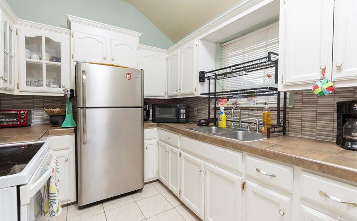 Pictures of Multifamily property located at 1502 Diamond Avenue, Penitas, TX 78576 for sales - image #1