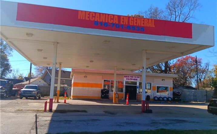 Pictures of Retail property located at 9305 E E US Hwy 40 Highway, Independence, MO 64055 for sales - image #1