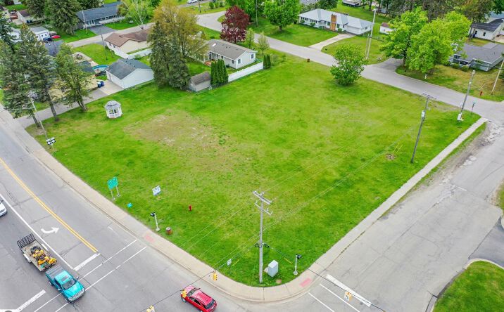 Pictures of Retail property located at 415 N Main Street, Lake City, MI 49651 for sales - image #1