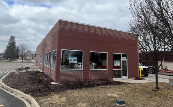 Pictures of Retail property located at 3752 S State St, Ann Arbor, MI 48108 for sales - image #1