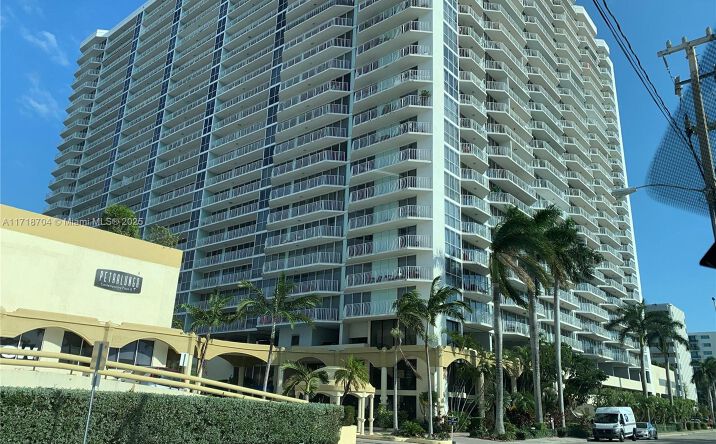 Pictures of Mixed Use, Multifamily, Office property located at 7601 E Treasure Dr # 5, North Bay Village, FL 33141 for sales - image #1