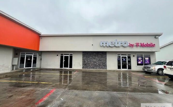 Pictures of Retail property located at 965 FM 802, BROWNSVILLE, TX 78520 for sales - image #1