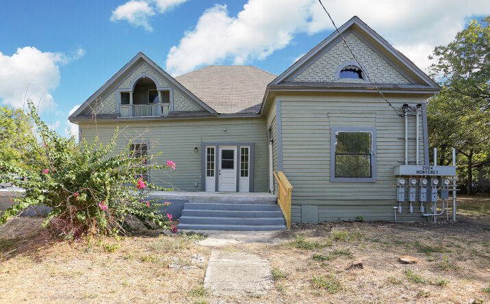 Pictures of Multifamily property located at 2004 Monterey St, San Antonio, TX 78207 for sales - image #1